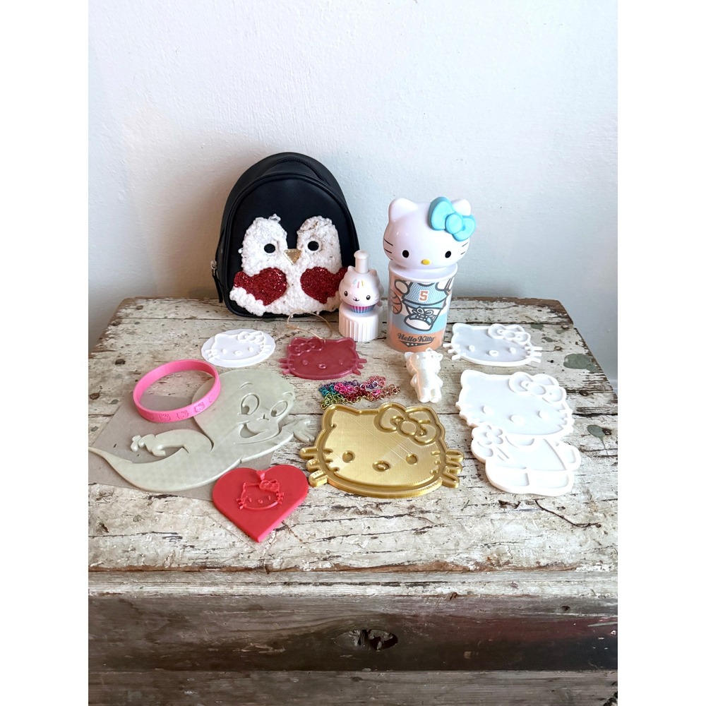 Hello Kitty Sanrio Mixed Bundle 3D Printed Plaques Mini Backpack - Picture 8 of 8